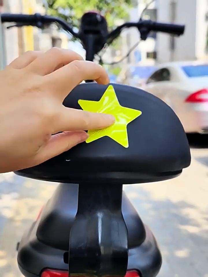 4 Pieces/Set of Car Open Reflective Tape Warning Signs Night Driving Safety Lighting Luminous Tape