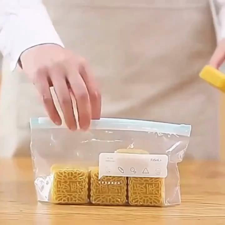 10pcs Reusable Leak-Proof Freezer Bags with Zipper Lock - Keeps Food Fresh, Ideal for Kitchen Organization