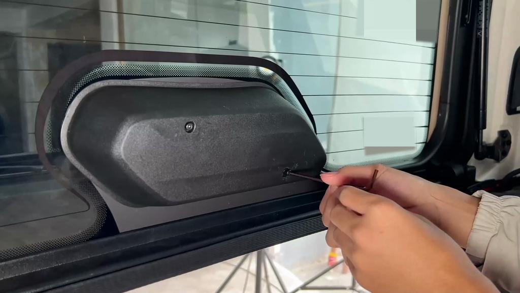 Tailgate Glass Handle Grab Handle Holder Bracket Mounting Fit For Jeep Wrangler JL 2018 Up Interior Accessories